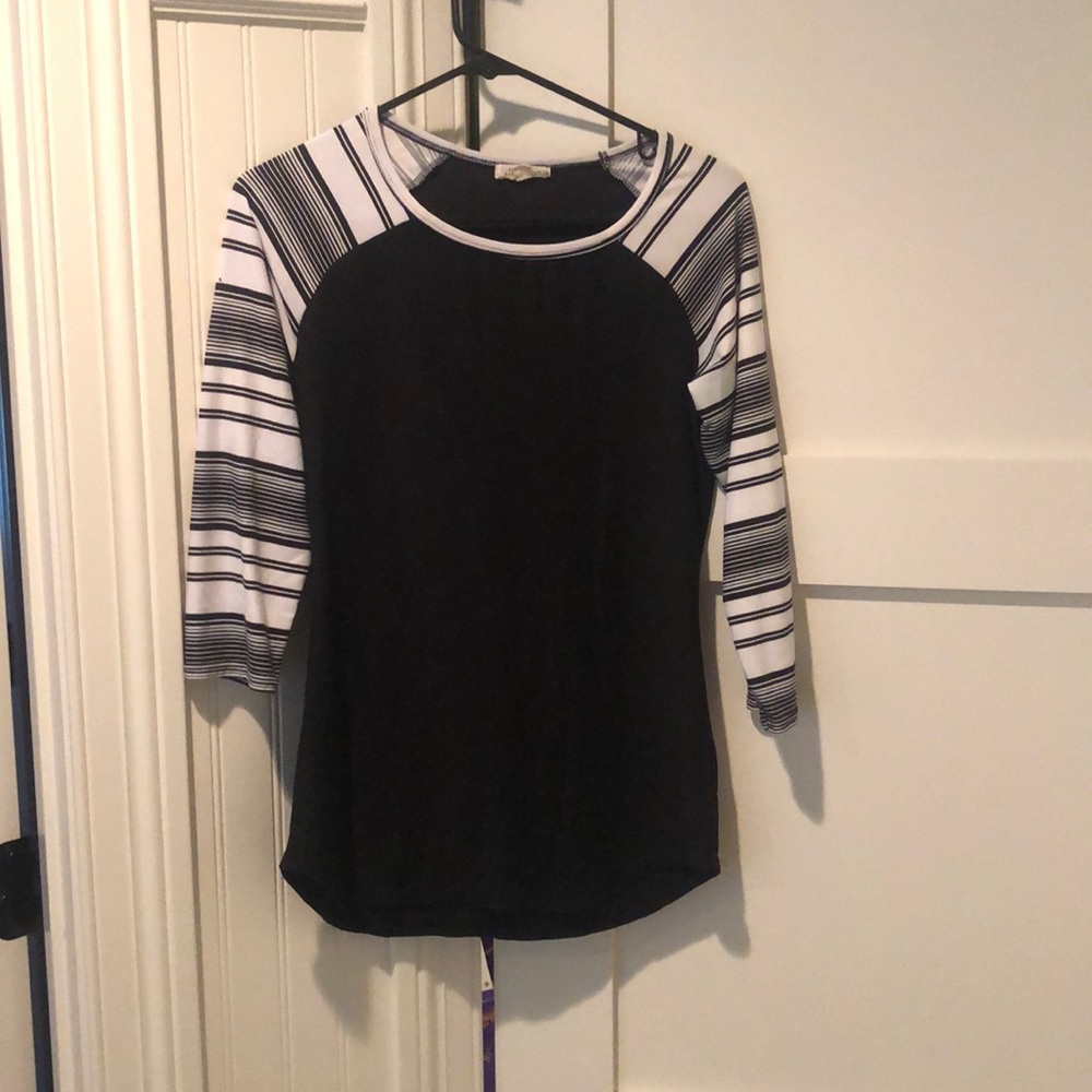 Black Long Sleeve Tee
